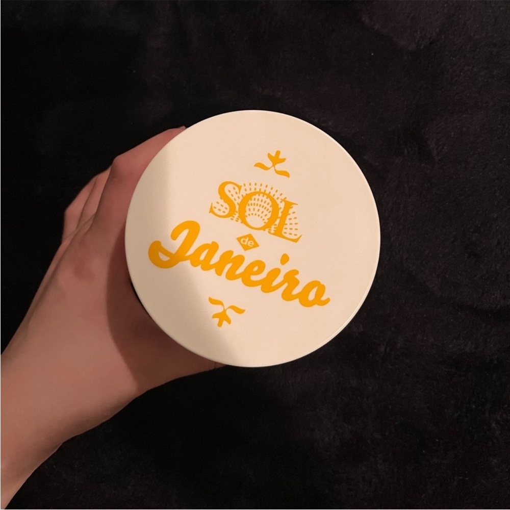 Sol De Janeiro body scrub